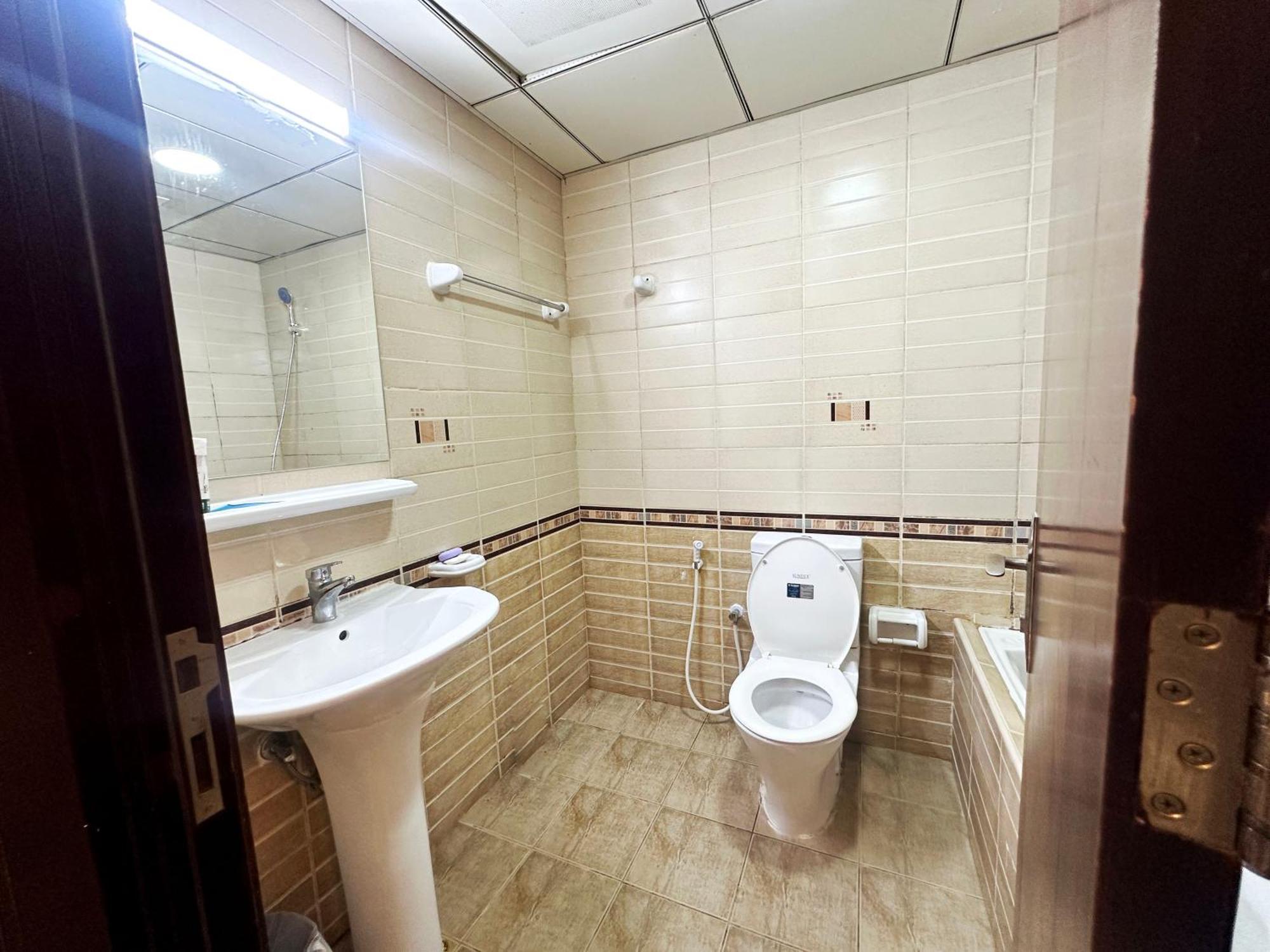 Quiet Partition In Tecom Barsha Heights Accommodatie bij particulieren Dubai