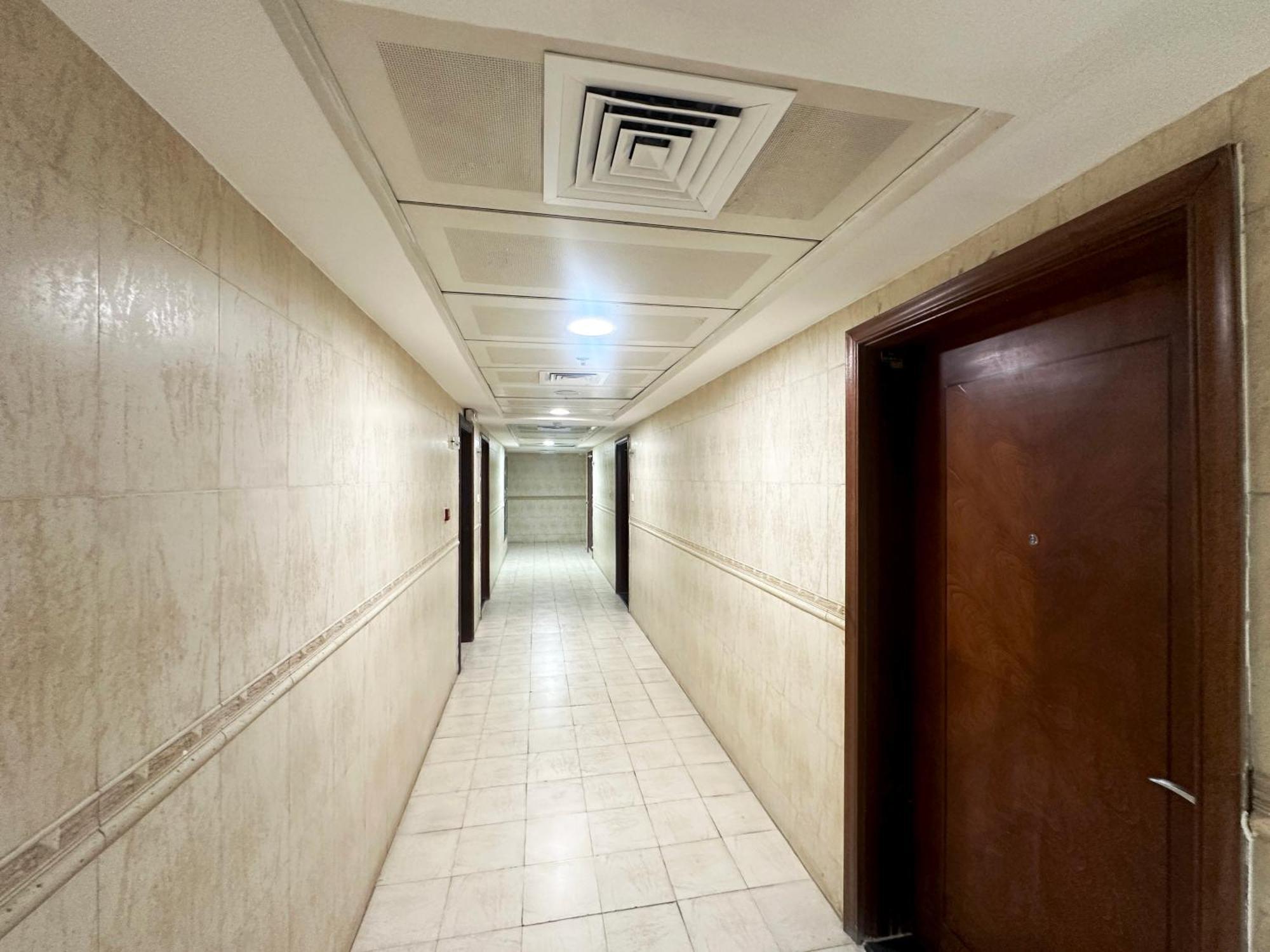 Quiet Partition In Tecom Barsha Heights Accommodatie bij particulieren *